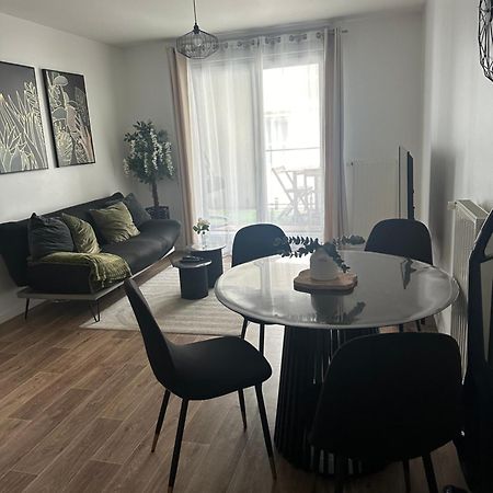 شقة Cosy House A 6 Min Du Rer A Et Psa Carrières-sous-Poissy المظهر الخارجي الصورة